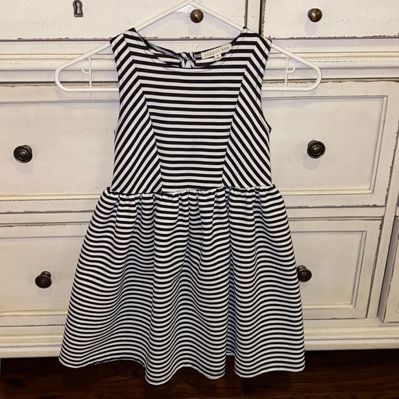 Copper Key Other - Copper Key black & white striped sleeveless dress youth size Medium​